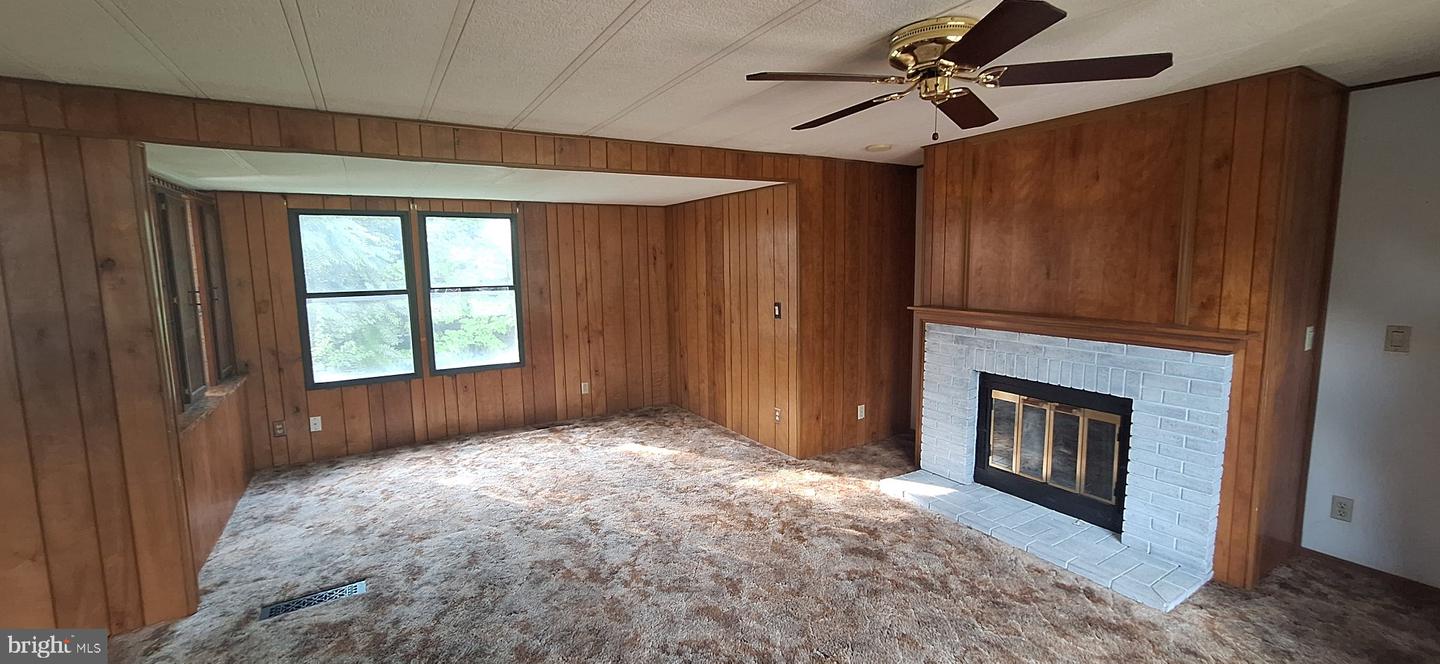 238 Mount Laurel Dr Property Photo 12
