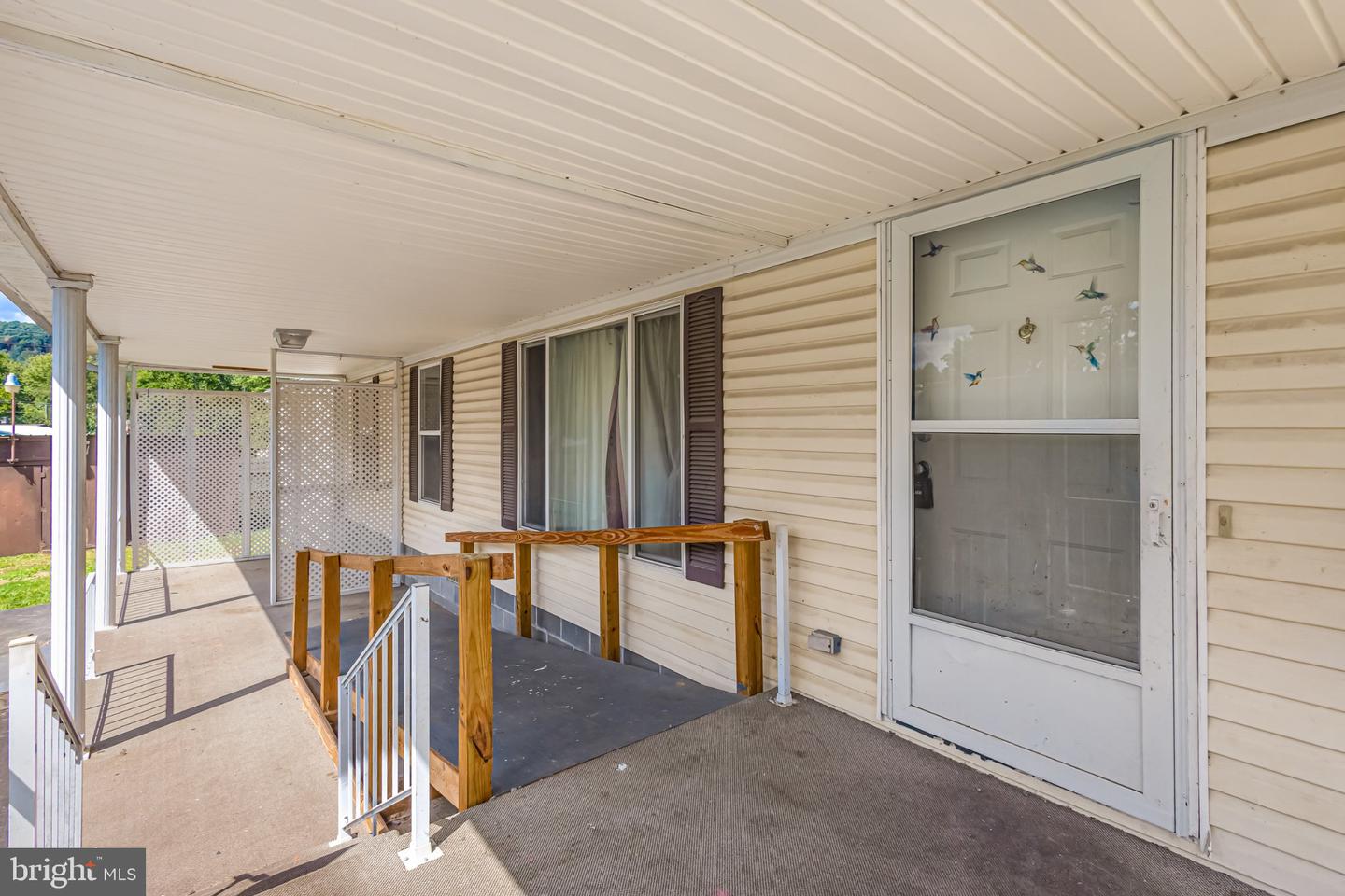 21 N Buddy Ln Property Photo 2