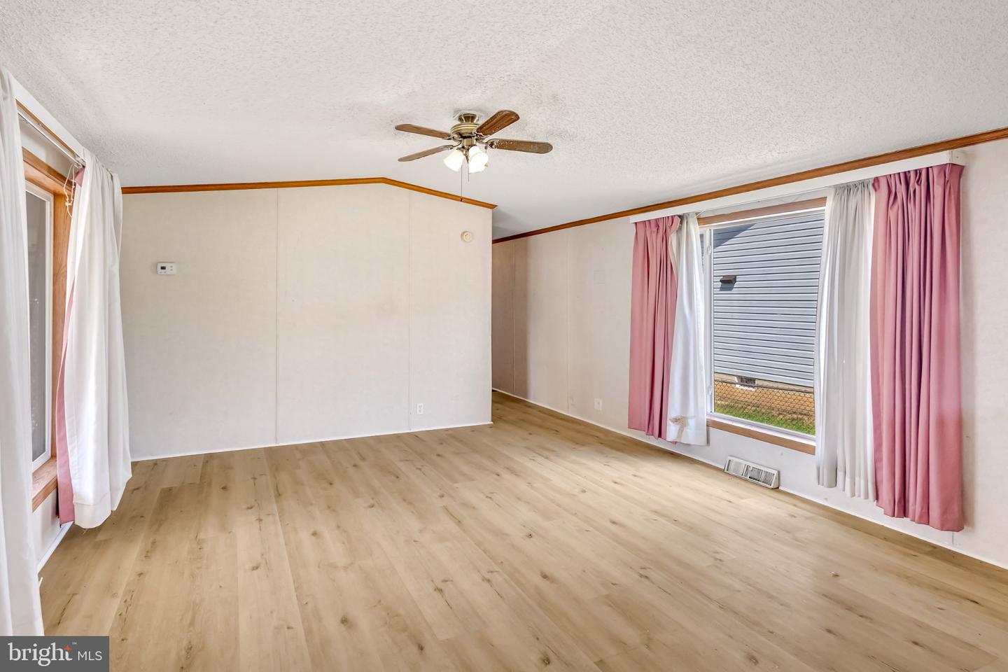 21 N Buddy Ln Property Photo 10