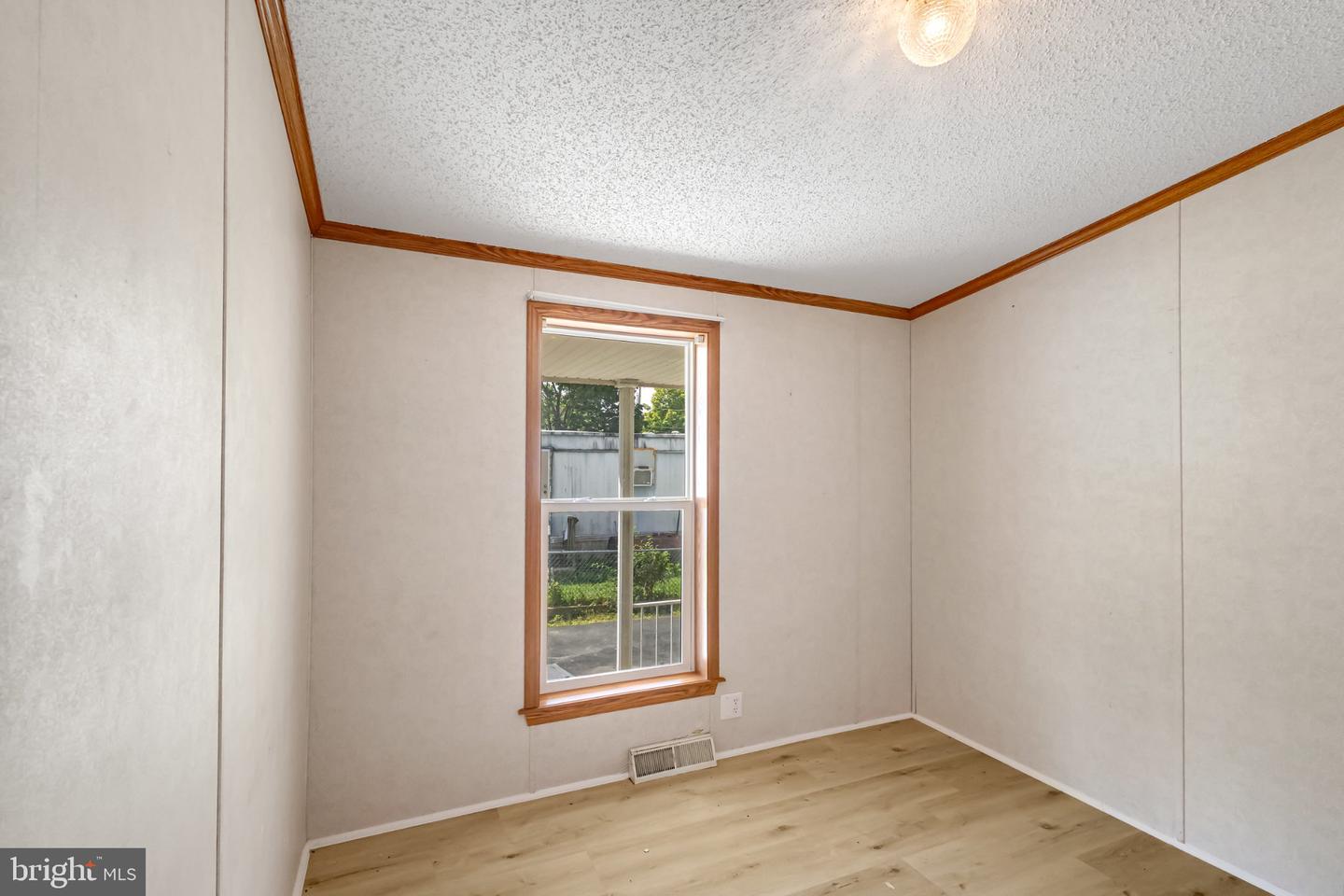 21 N Buddy Ln Property Photo 16