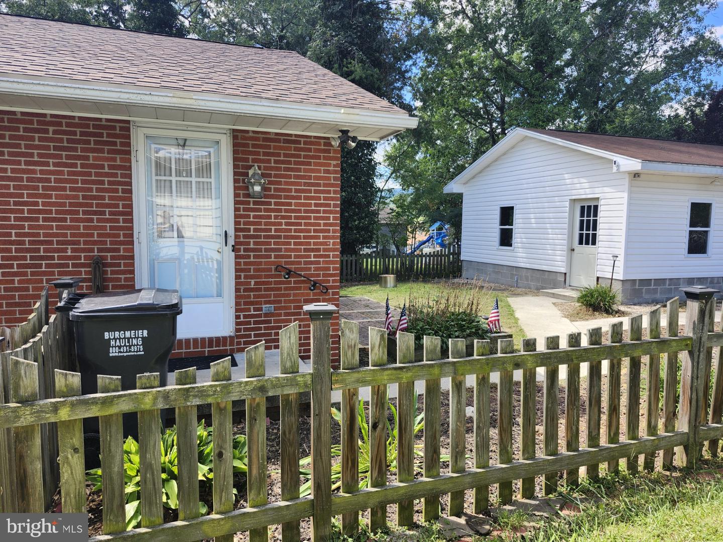 166 S A St Property Photo 8