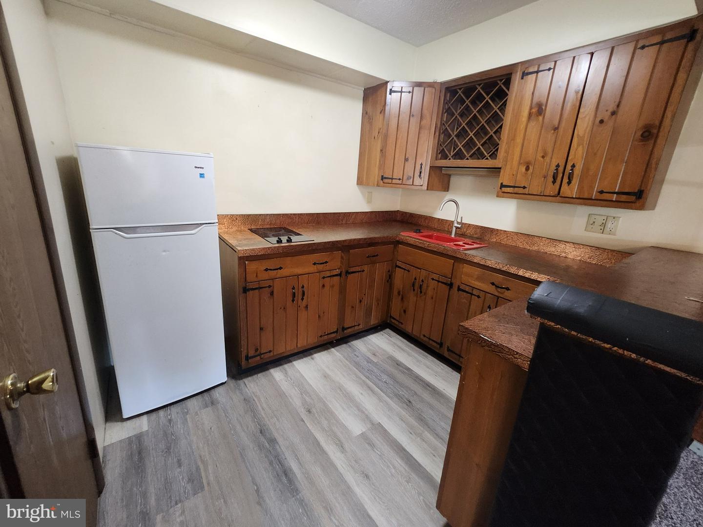 130 Spring St Property Photo 2