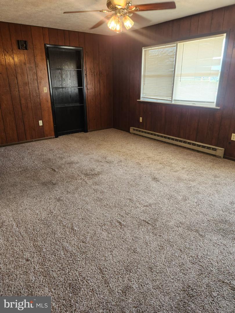 130 Spring St Property Photo 4