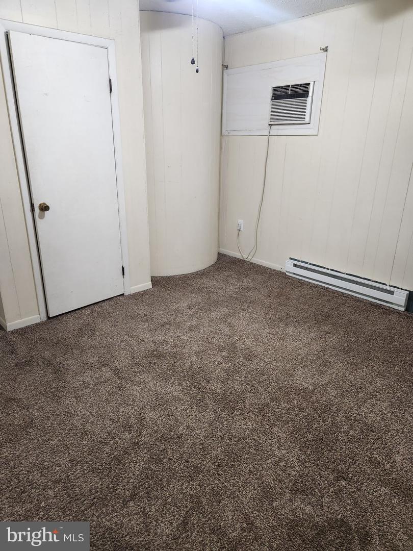 130 Spring St Property Photo 6