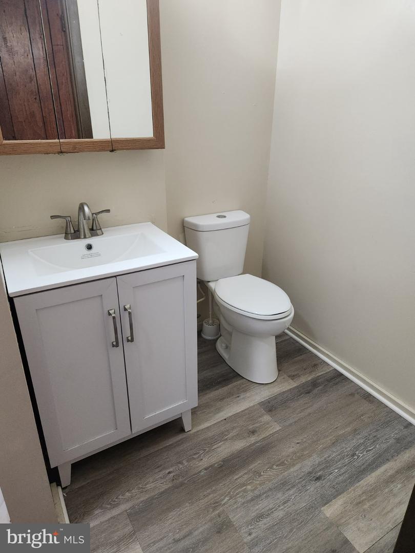 130 Spring St Property Photo 8