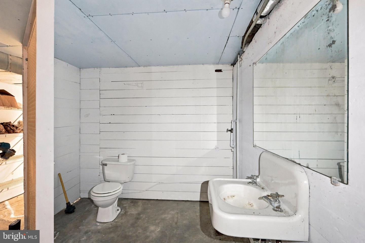 141 State St Property Photo 31