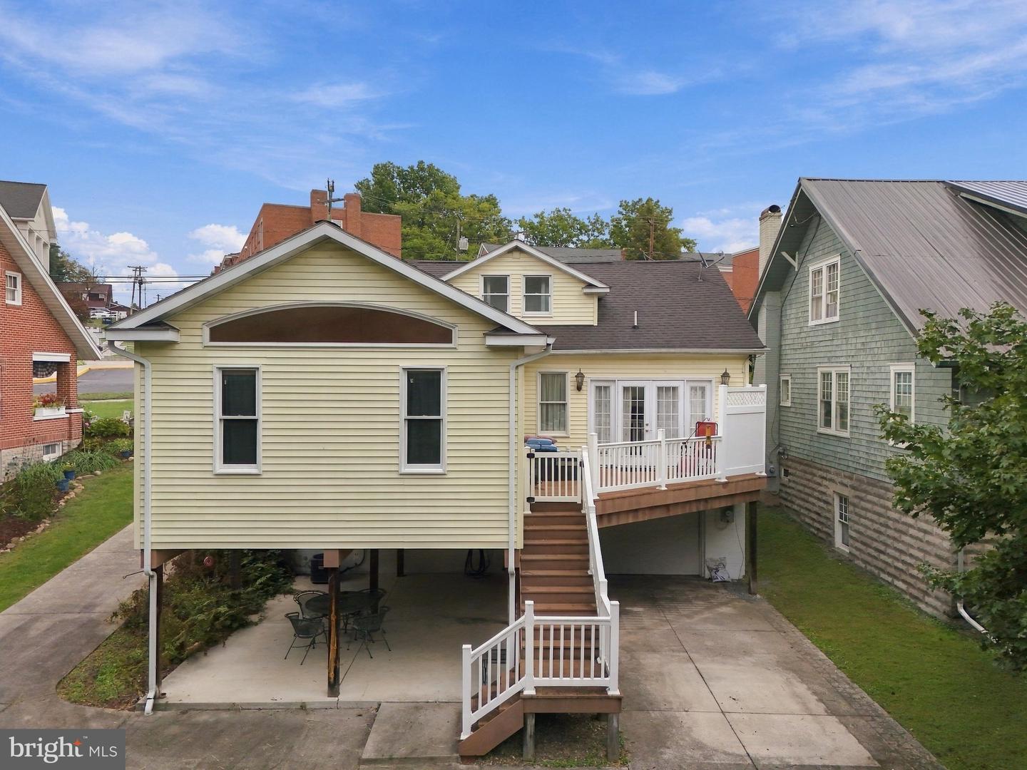 141 State St Property Photo 32