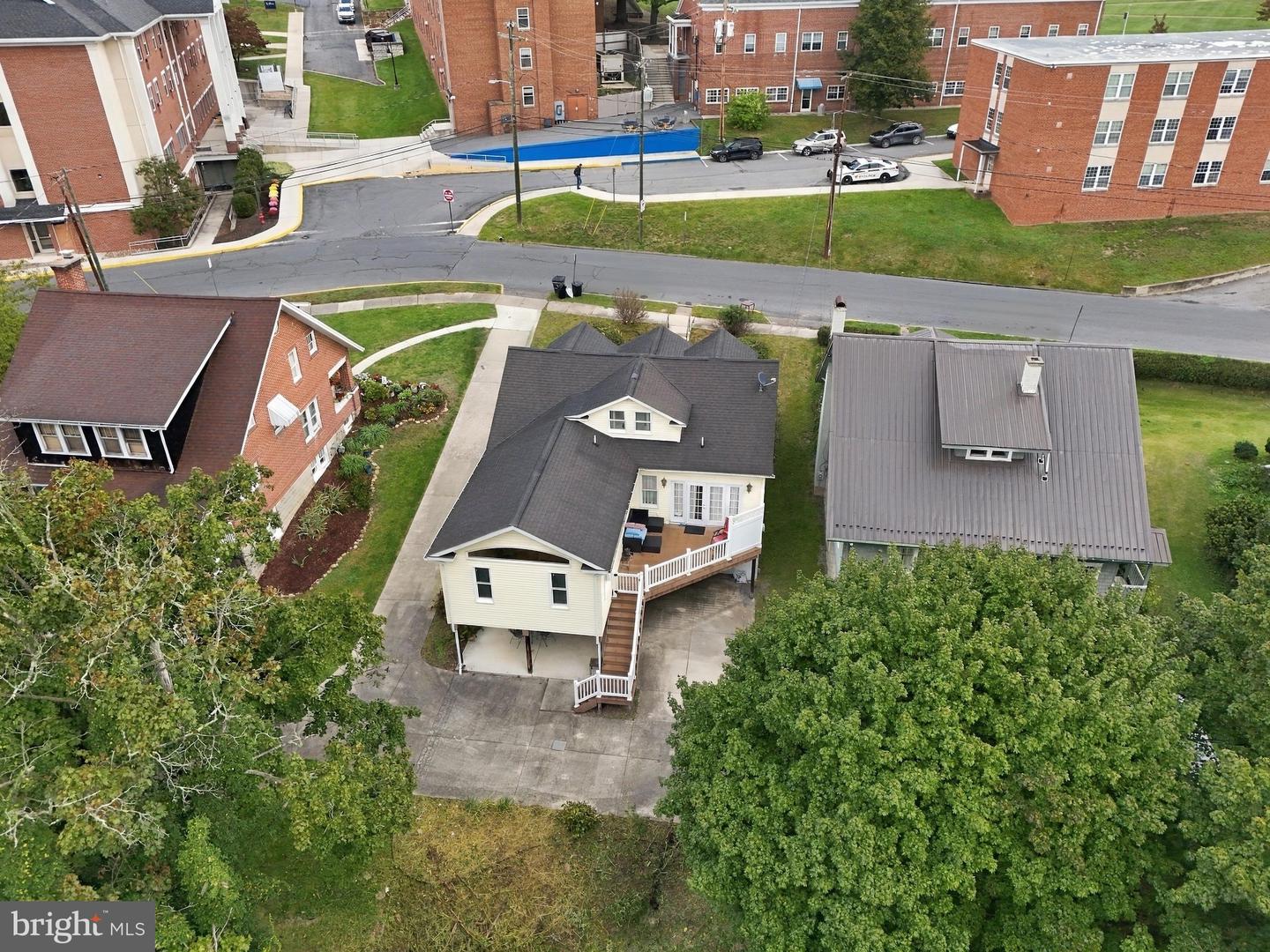 141 State St Property Photo 34