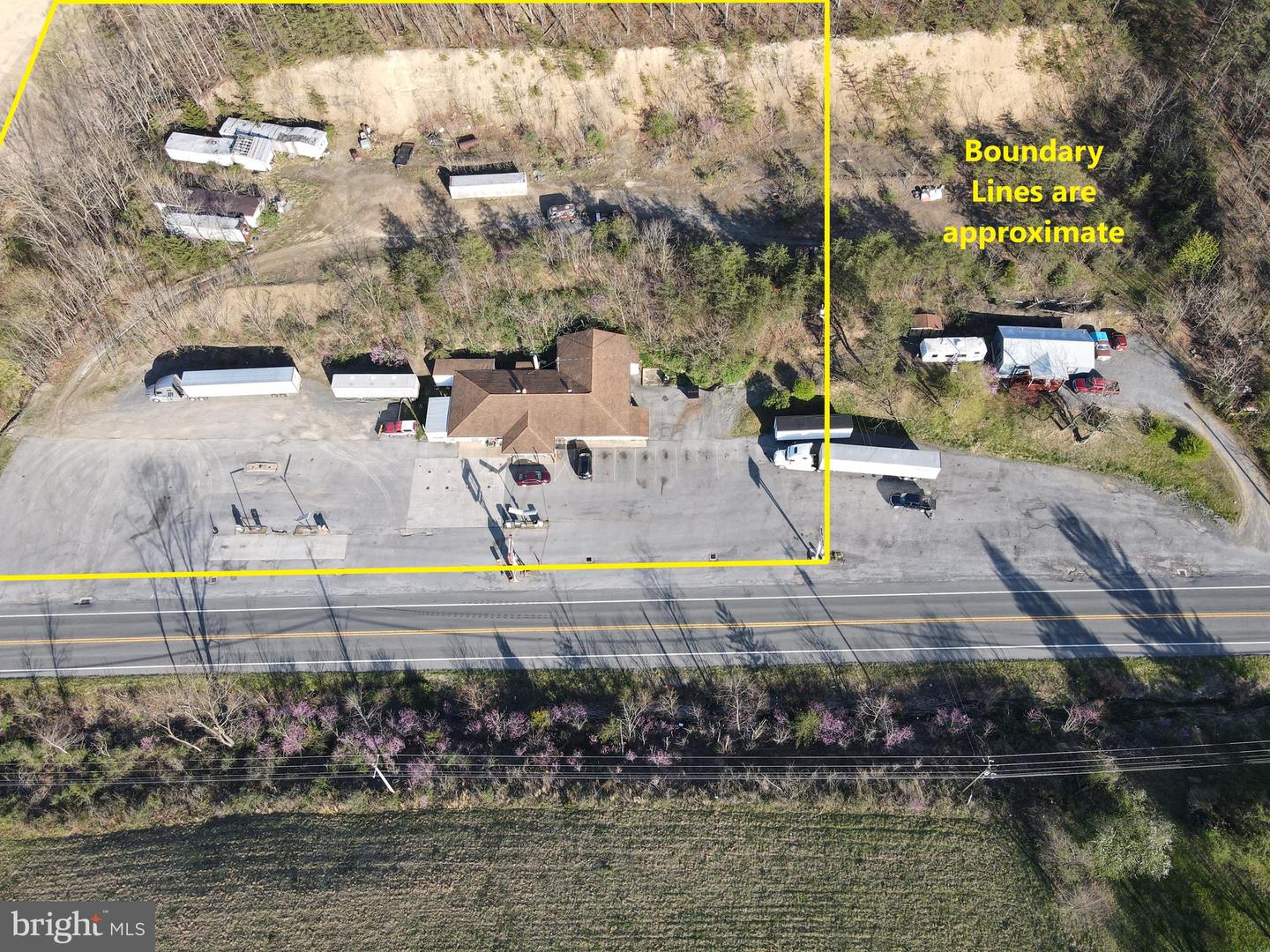 3425 Valley Rd Property Photo 4