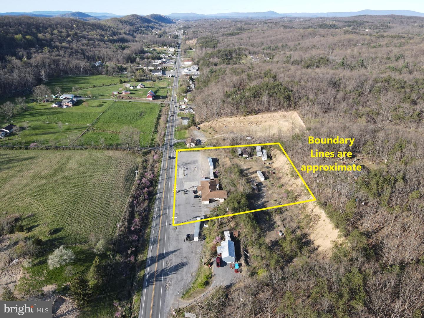 3425 Valley Rd Property Photo 9
