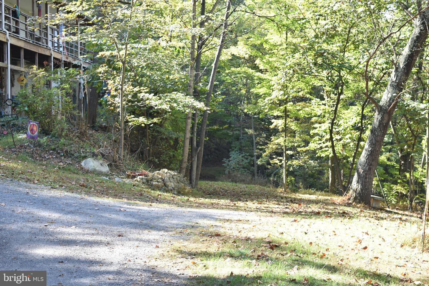 2083 Clay Pits Ln Property Photo 32