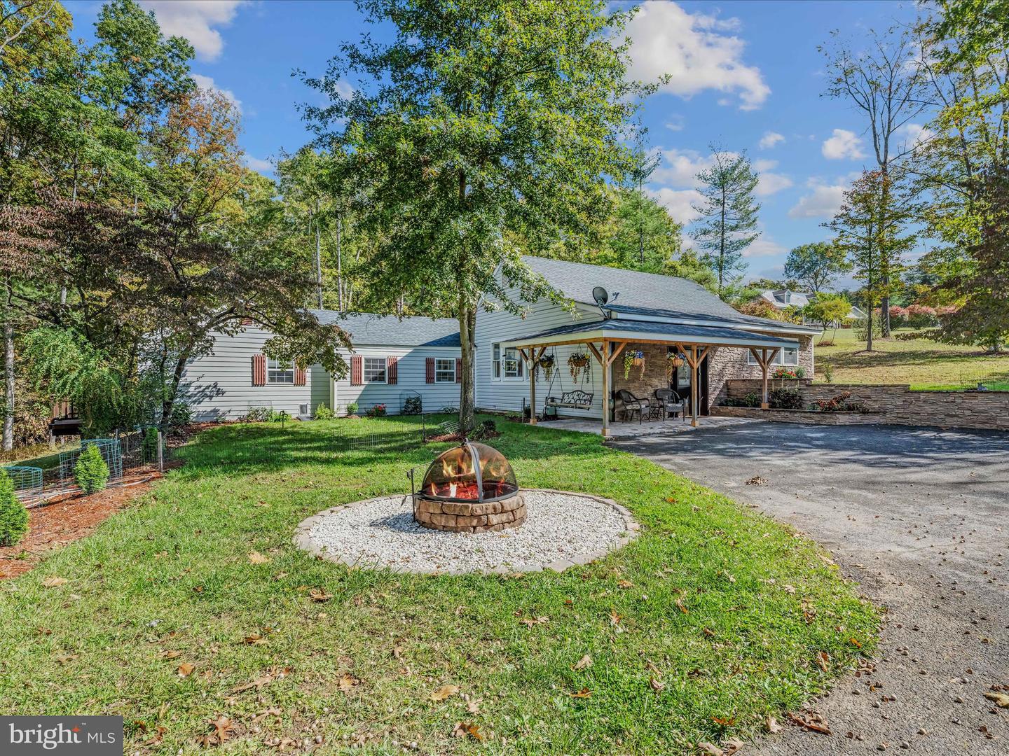 269 Mountain Laurel Dr Property Photo 2