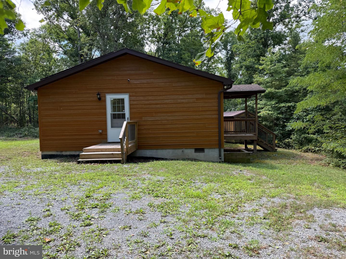 722 Oak Hill Rd Property Photo 9