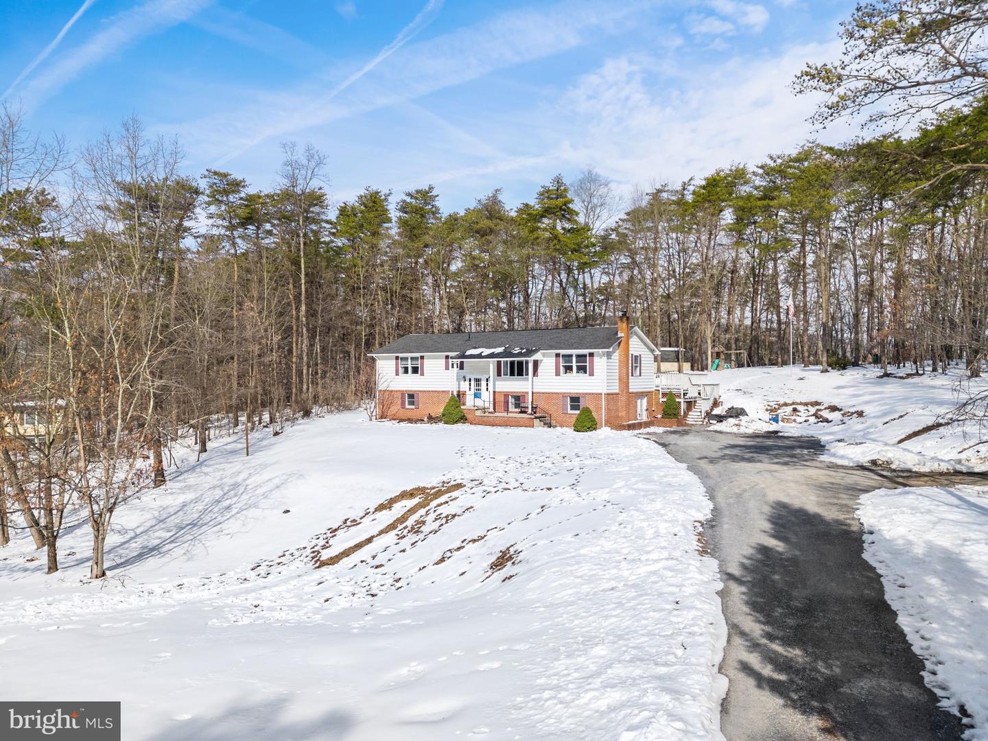 66 Fern Place Ln Property Photo 1