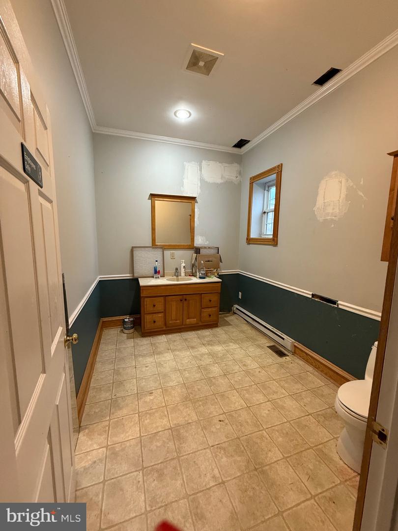 50 N Washington St Property Photo 6