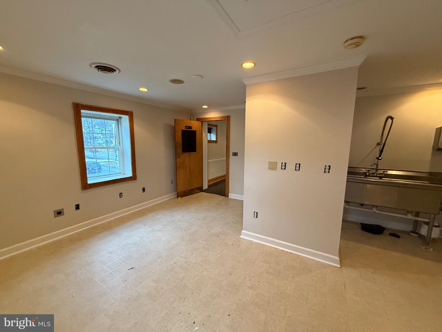 50 N Washington St Property Photo 11