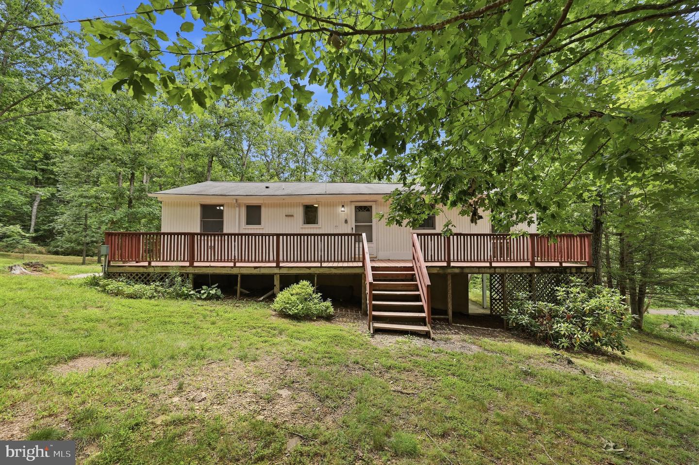 371 Oak Hill Rd Property Photo 1