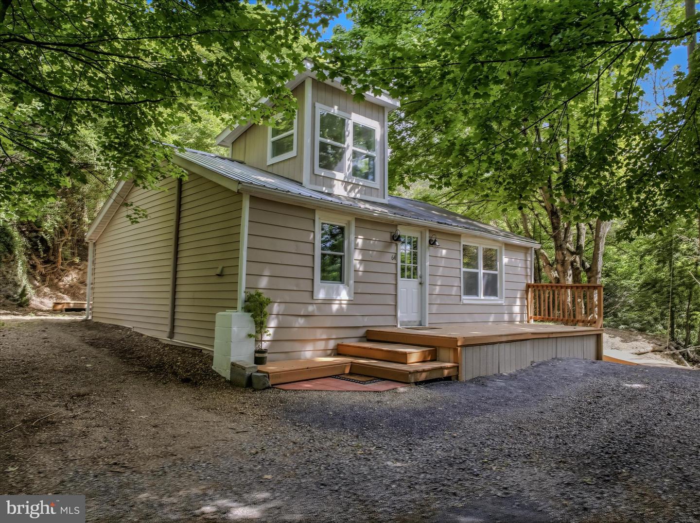 64 Hobday Ln Property Photo 1