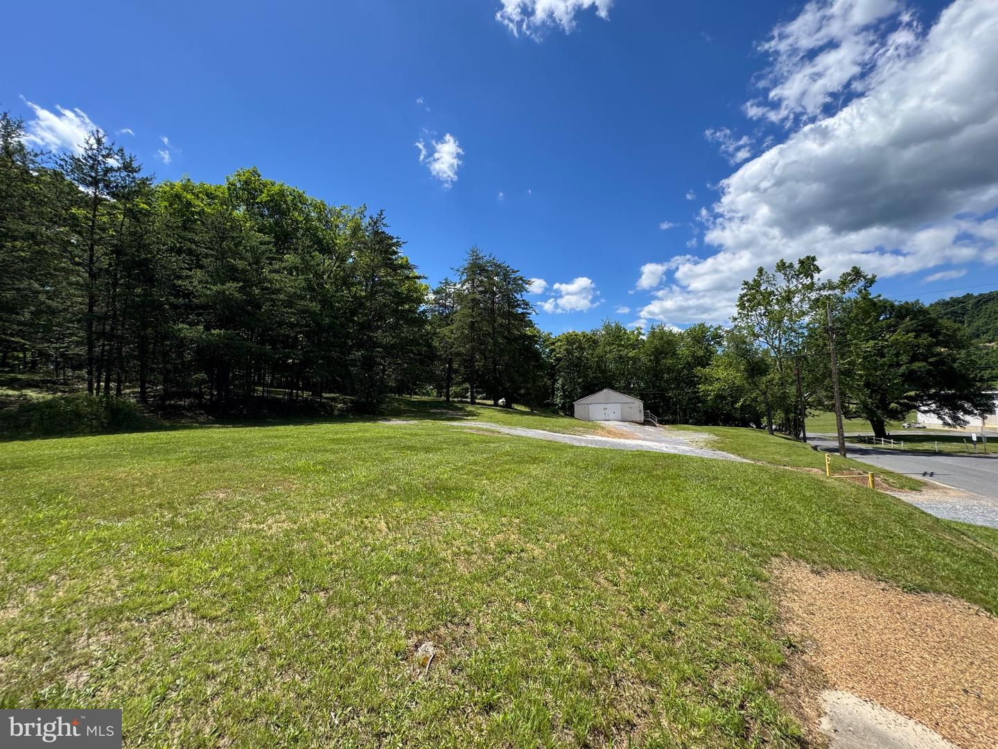 346 Sand Mine Rd Property Photo 3