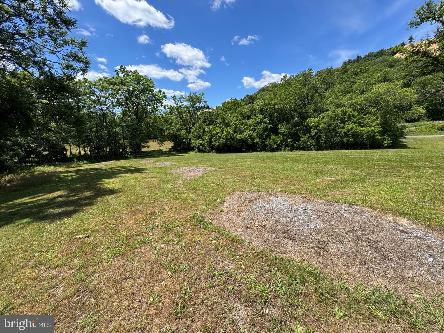 522 #sand Mine Rd Corner Property Photo 2