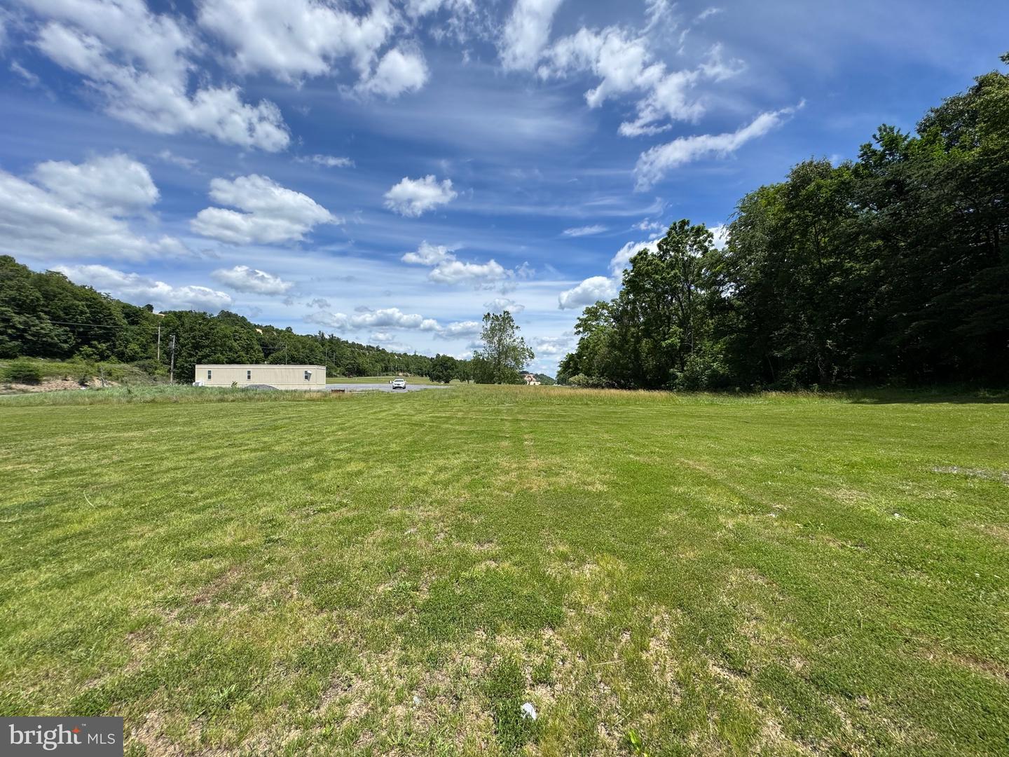 522 #sand Mine Rd Corner Property Photo 4