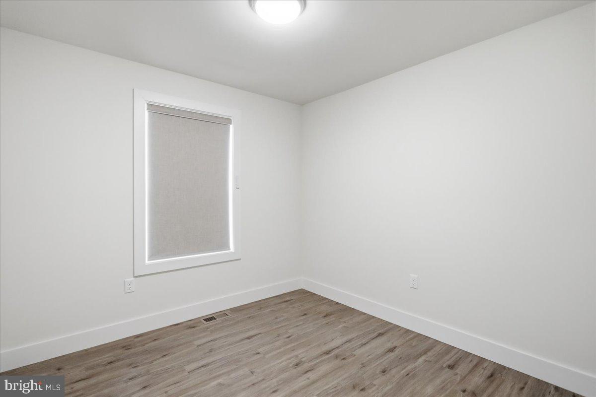 124 Medford Ln Property Photo 22
