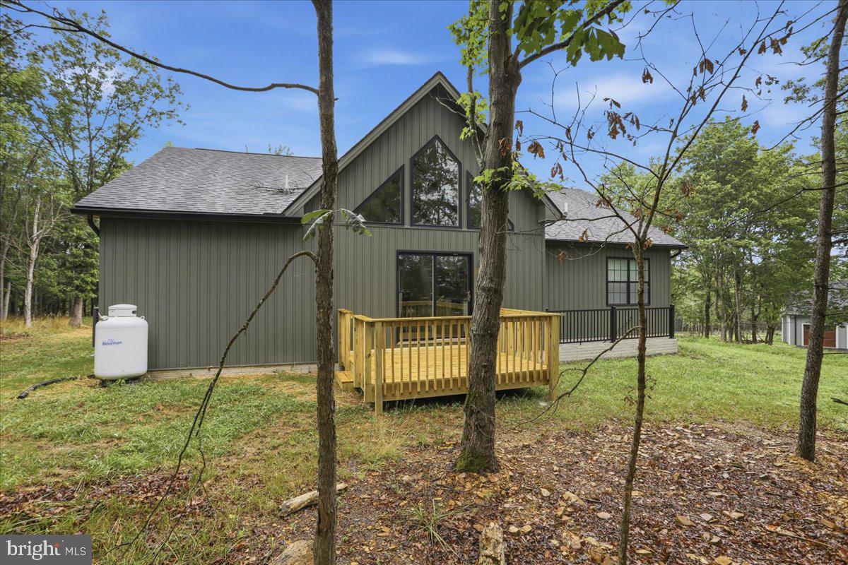 124 Medford Ln Property Photo 35