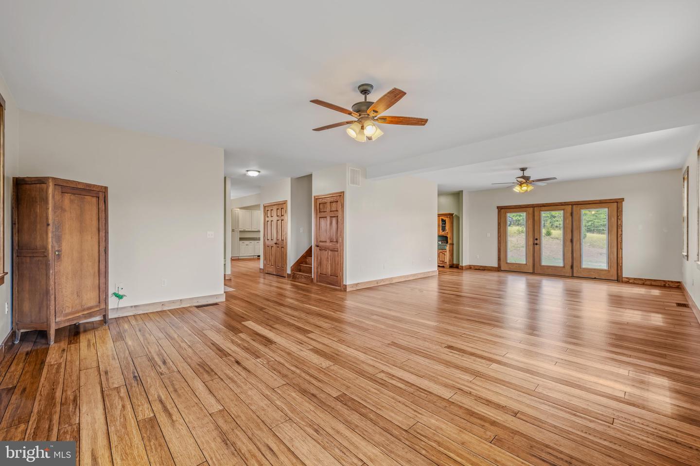 1089 Waugh Rd Property Photo 11