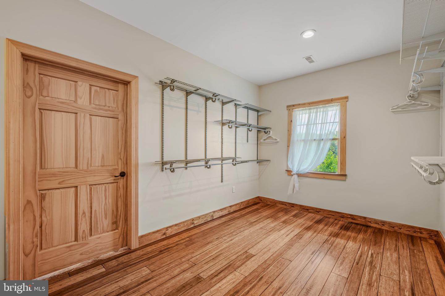 1089 Waugh Rd Property Photo 29