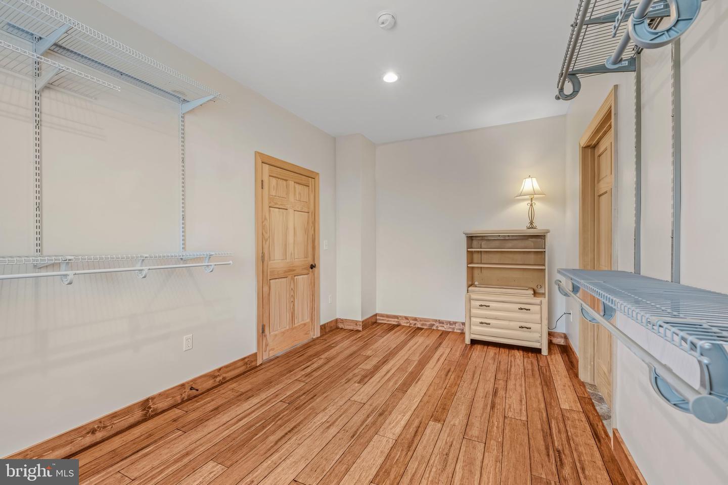 1089 Waugh Rd Property Photo 30