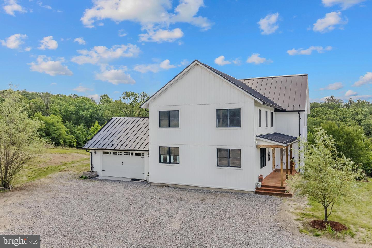 1089 Waugh Rd Property Photo 48