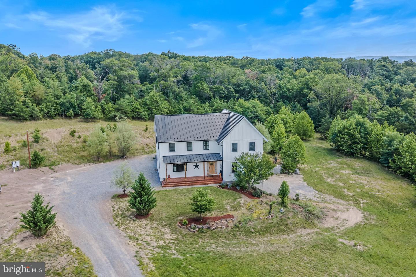 1089 Waugh Rd Property Photo 57