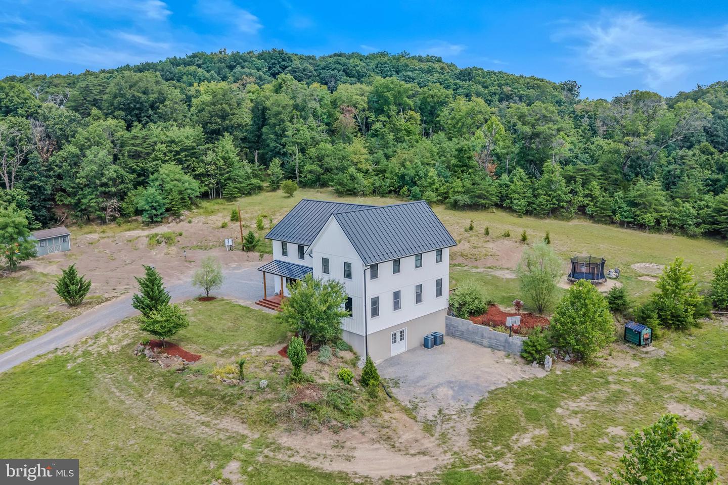 1089 Waugh Rd Property Photo 59