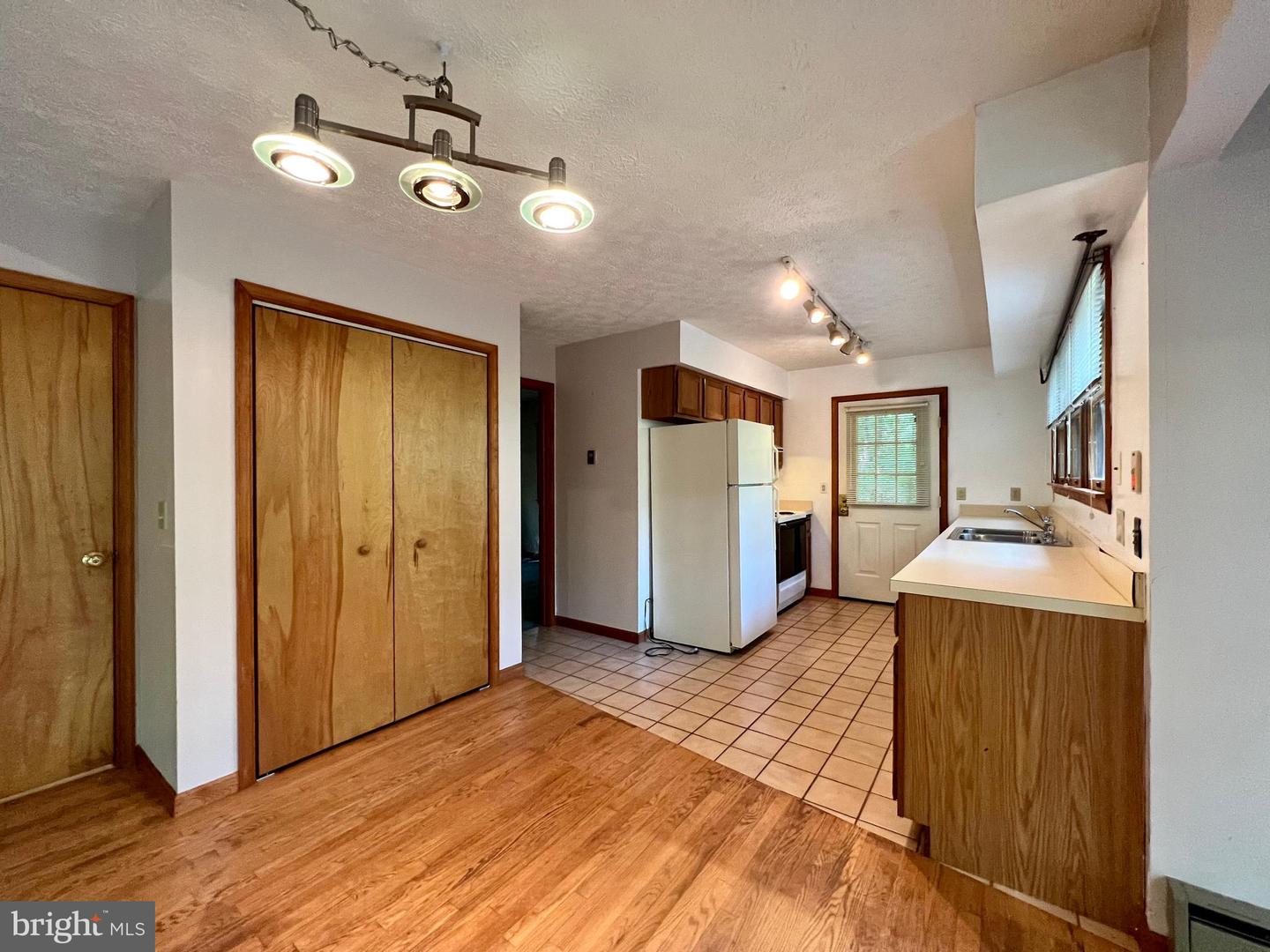 148 S Fieldstone Ln Property Photo 12