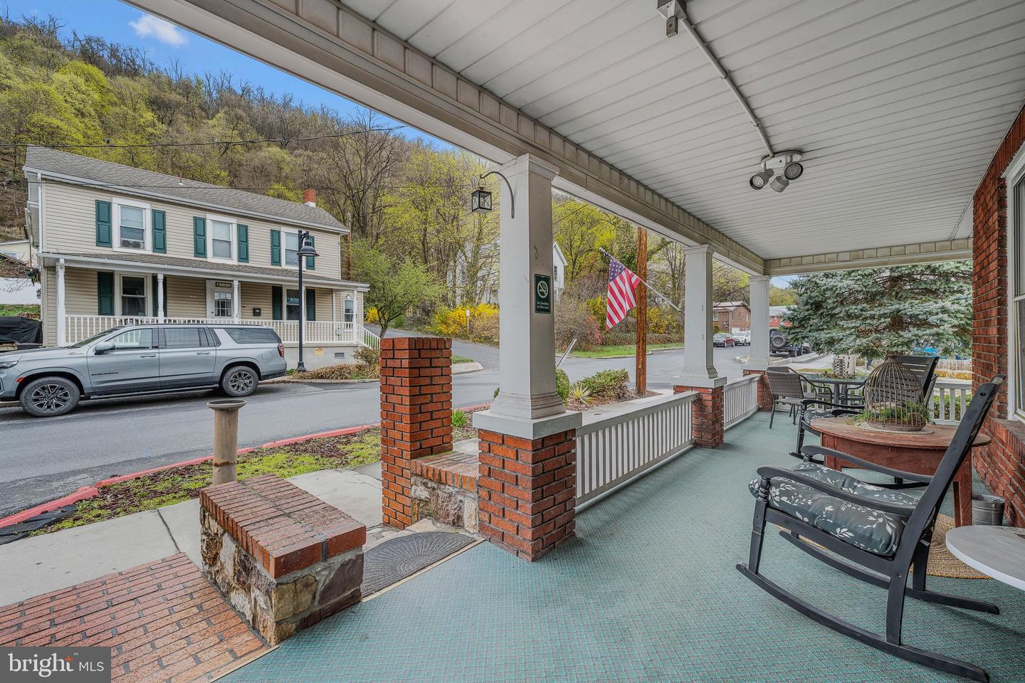 176/184 Wilkes Street Property Photo 4
