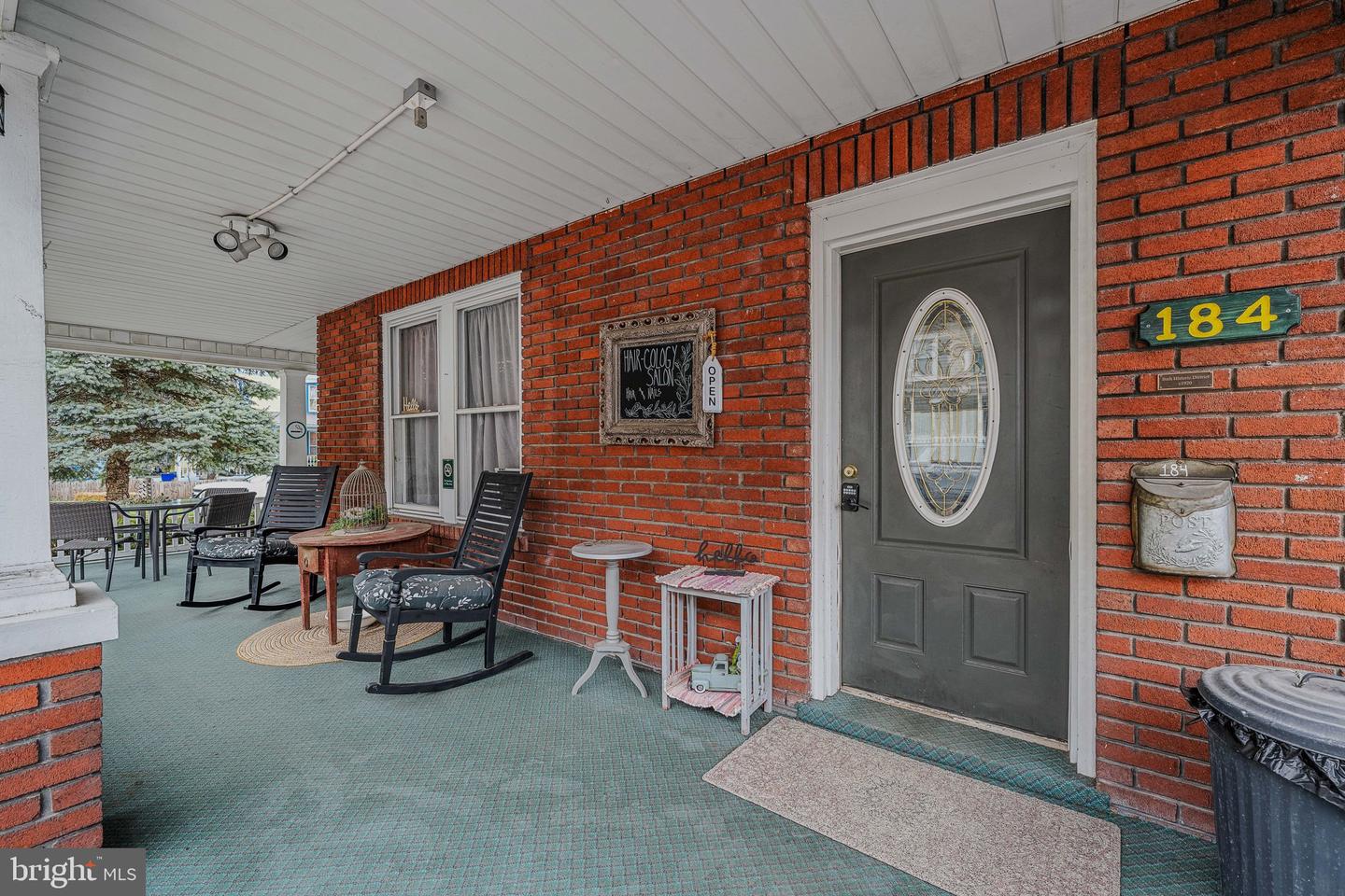 176/184 Wilkes Street Property Photo 5