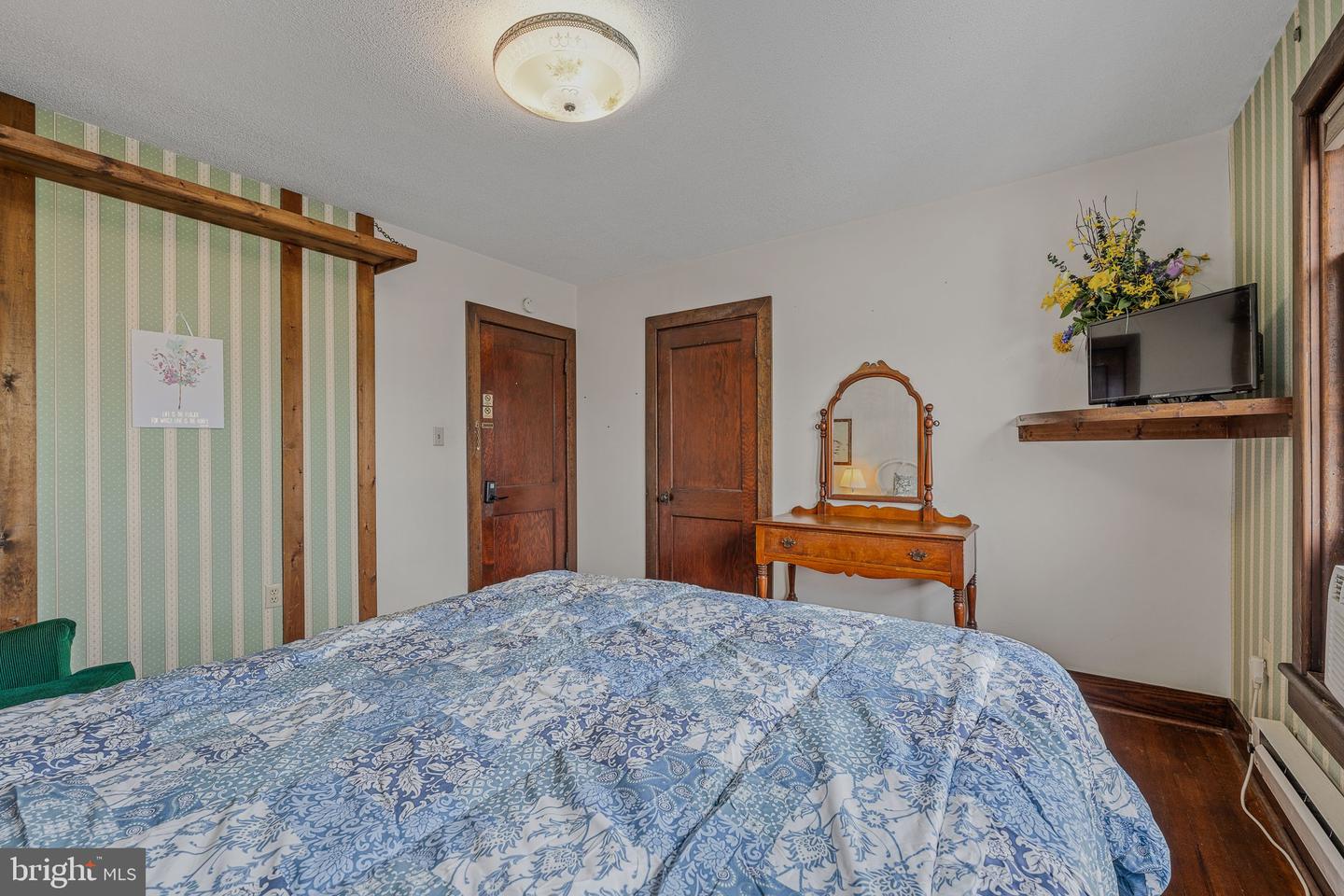 176/184 Wilkes Street Property Photo 18
