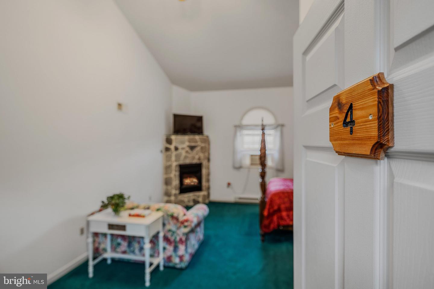 176/184 Wilkes Street Property Photo 30