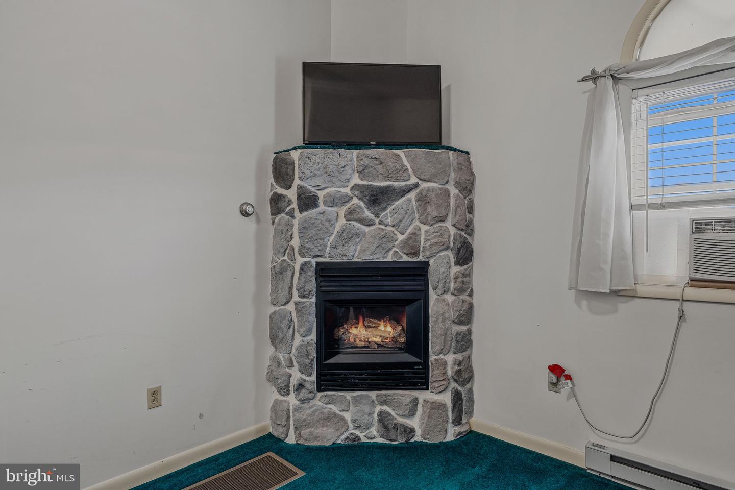 176/184 Wilkes Street Property Photo 31