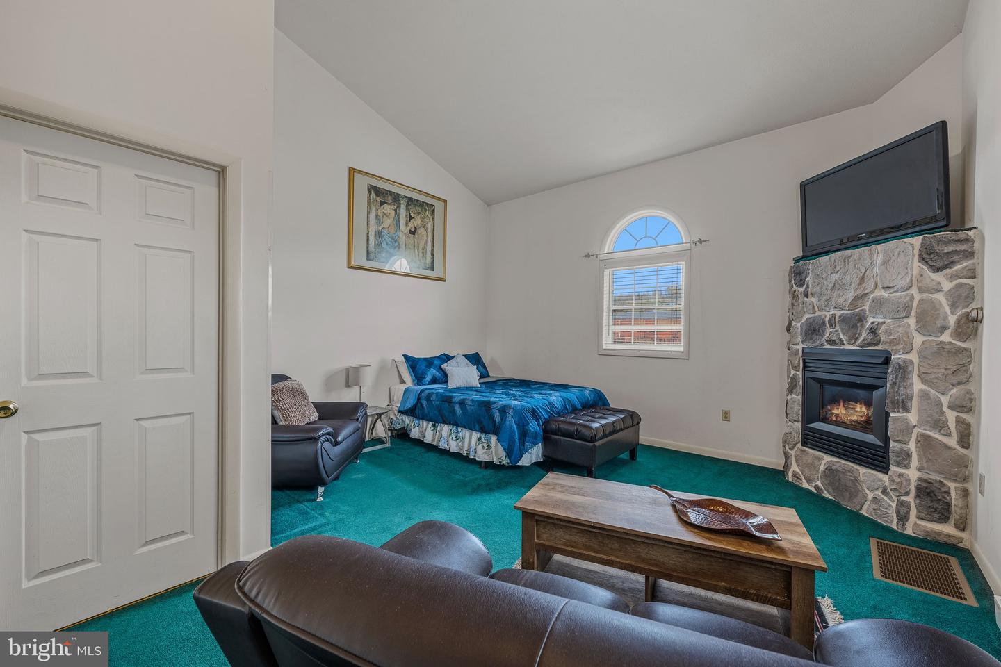 176/184 Wilkes Street Property Photo 39