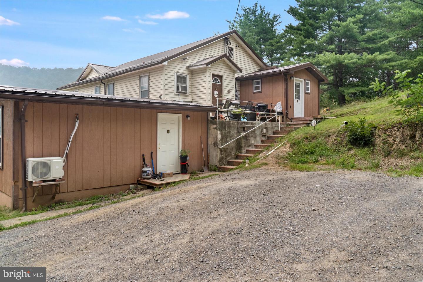 1499 Valley Rd Property Photo 33