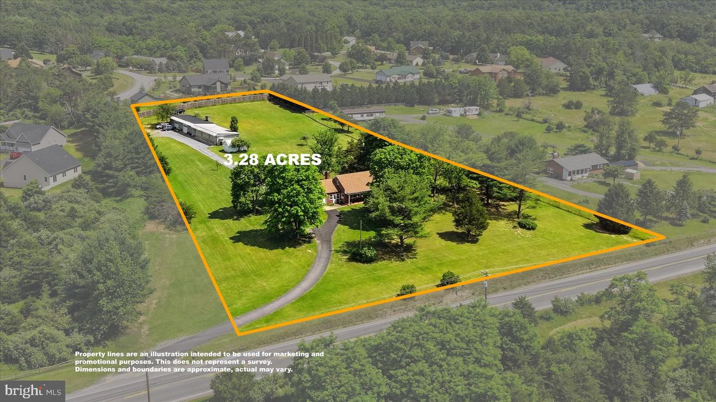 9581 Valley Rd Property Photo 3