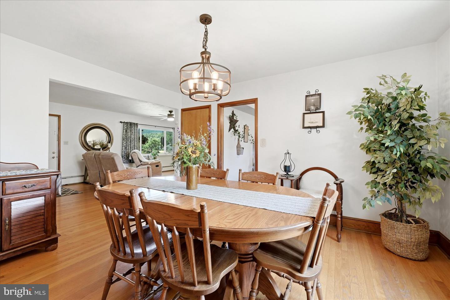 9581 Valley Rd Property Photo 9