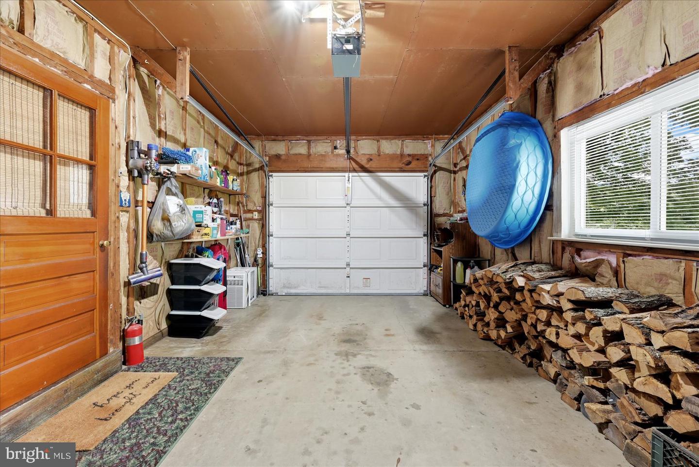 9581 Valley Rd Property Photo 15
