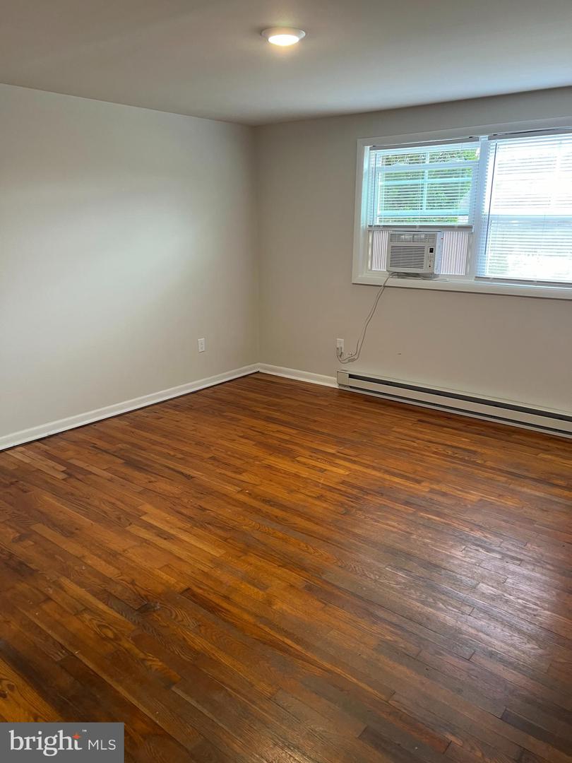 156 Tower Circle Rd #2 Property Photo 5