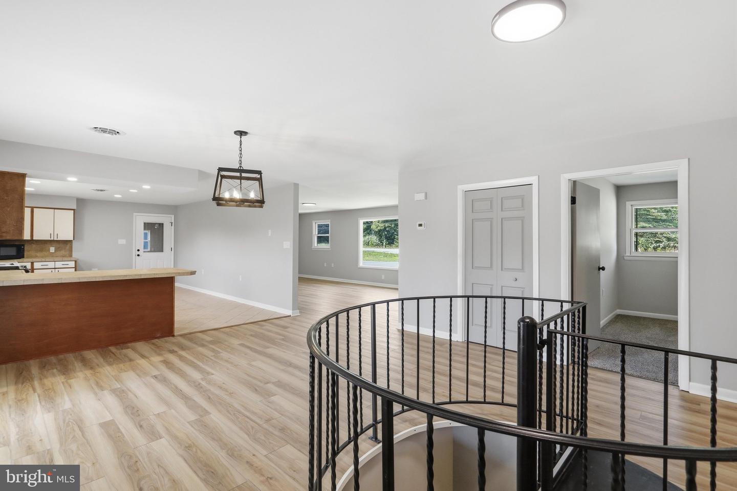 11223 Valley Rd Property Photo 10