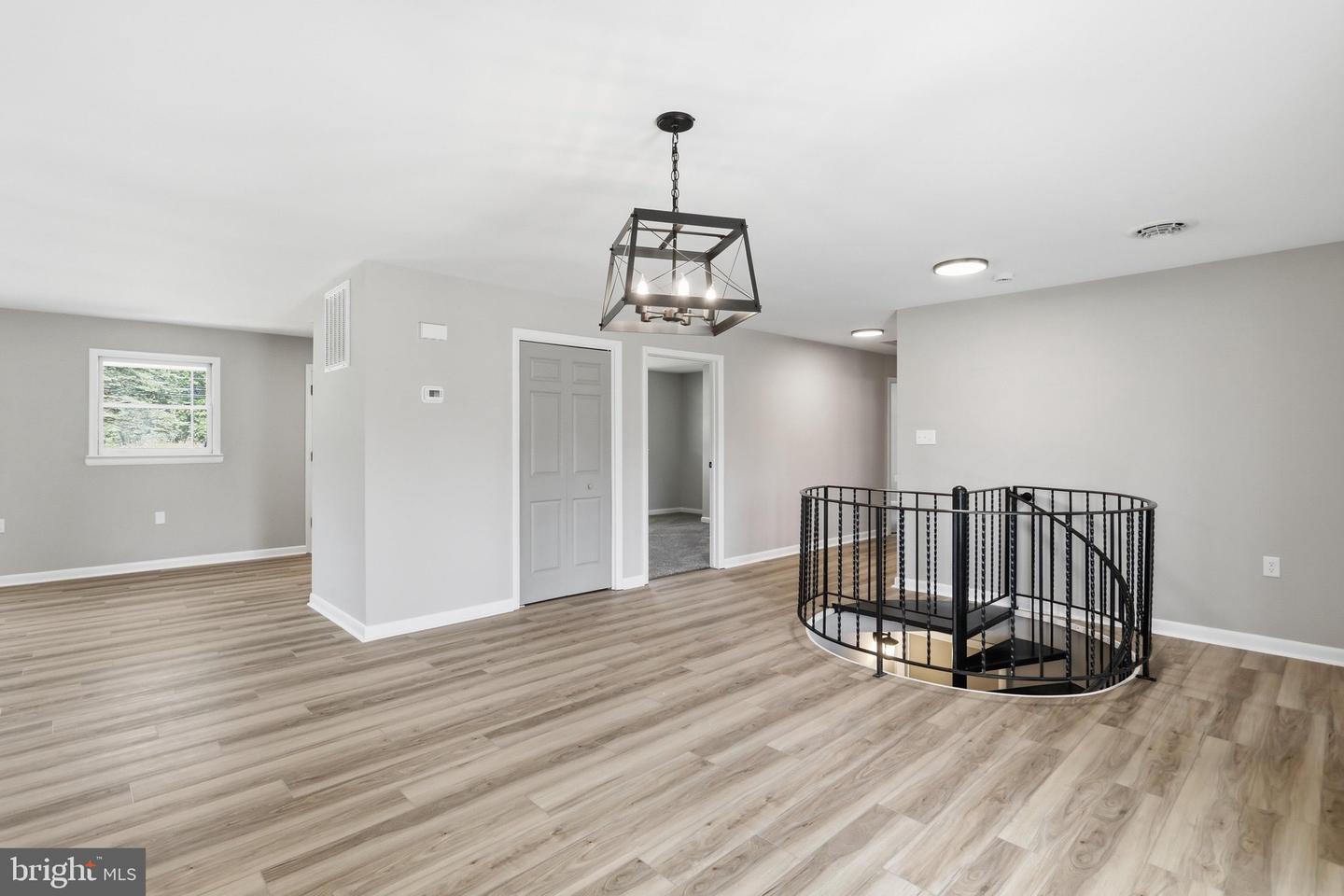 11223 Valley Rd Property Photo 16