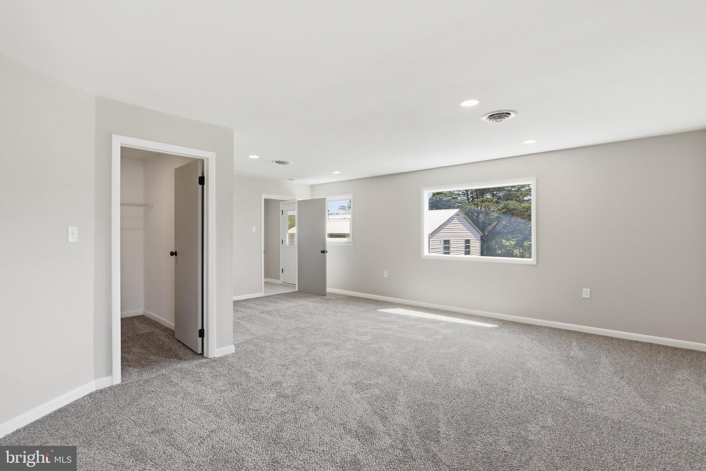 11223 Valley Rd Property Photo 18