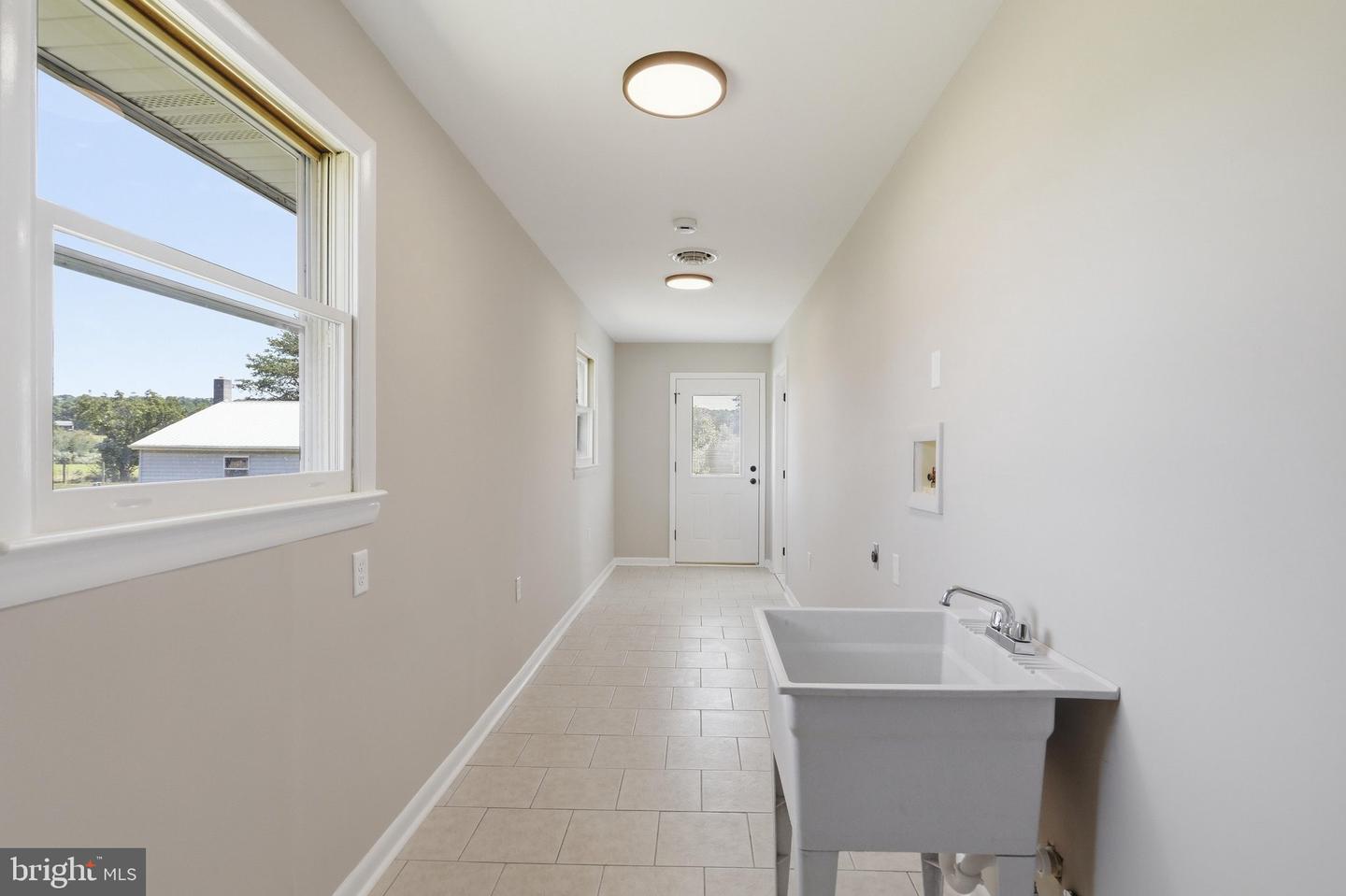 11223 Valley Rd Property Photo 23