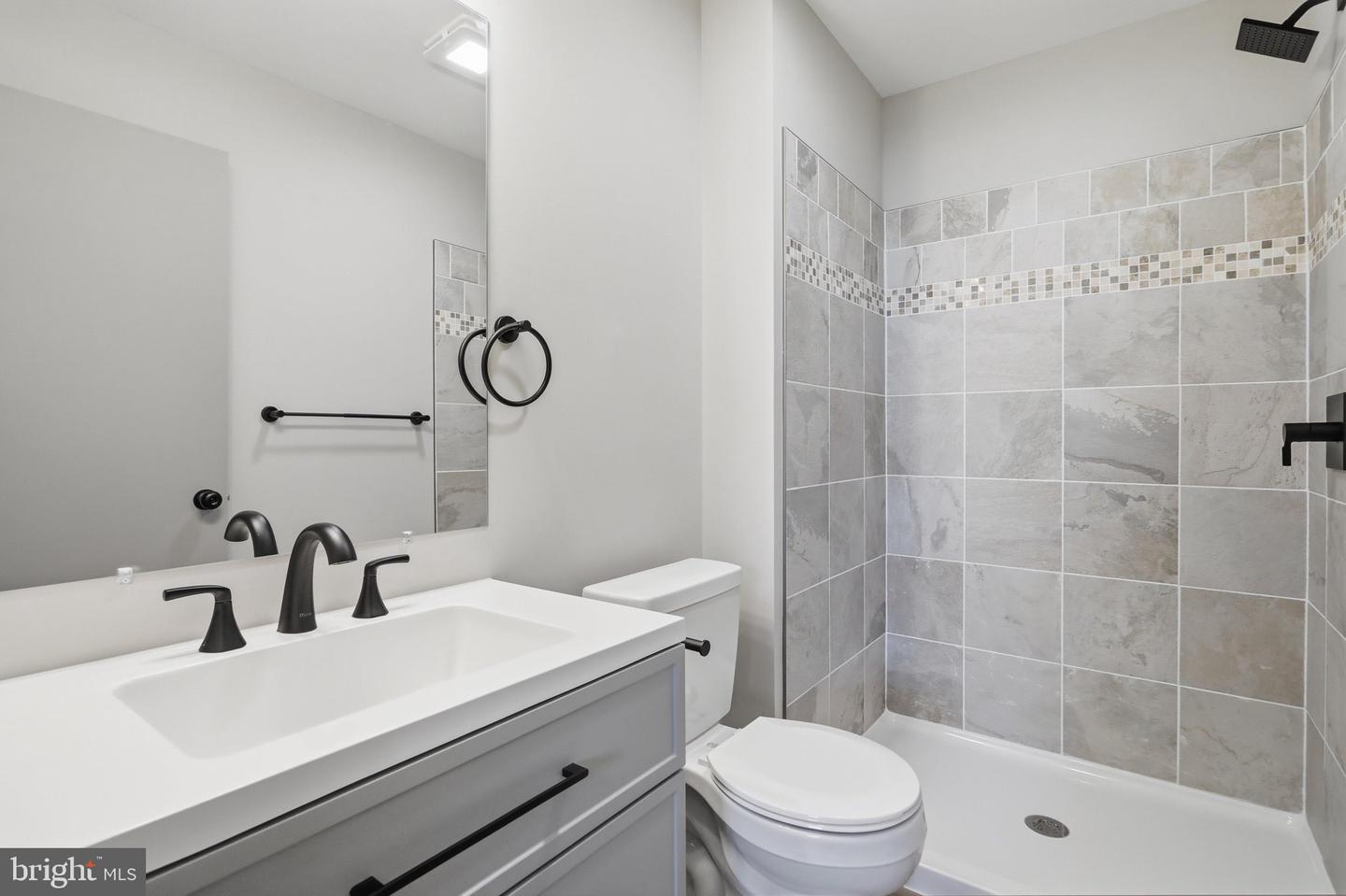 11223 Valley Rd Property Photo 27